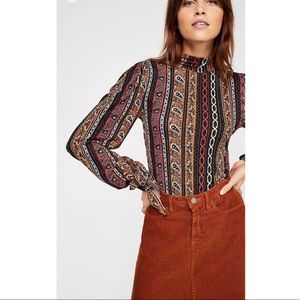 Free People Super Cute Long-sleeve Top ❤️💜